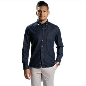 Peter Manning Sz 2 Slim Fit Denim Shirt Men’s Small EUC